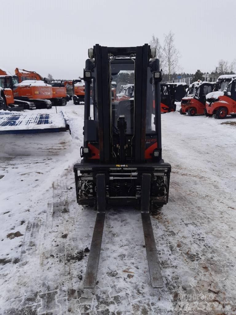 Linde H 25 T Plinski viličarji