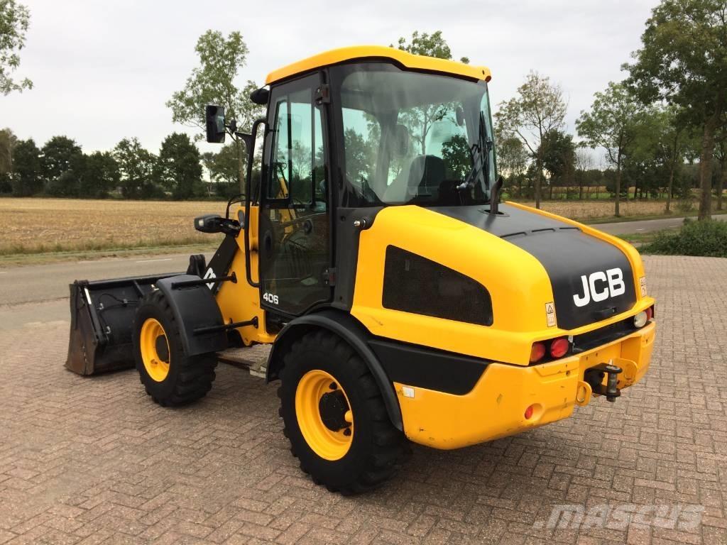 JCB 406 Kolesni nakladalci