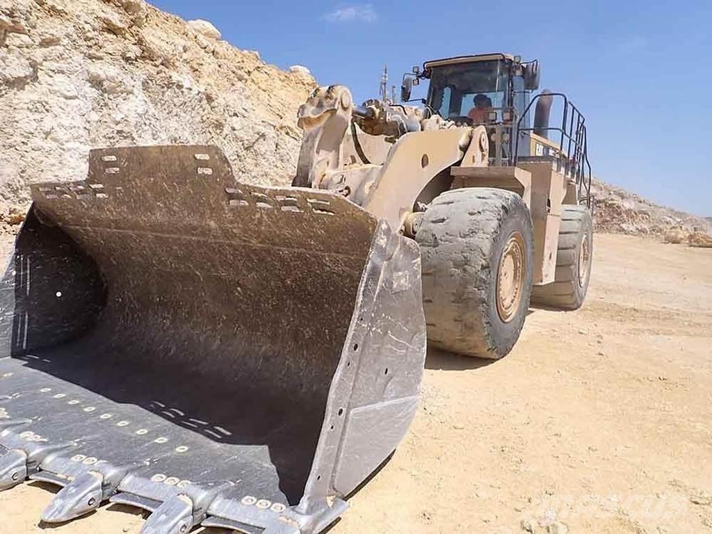 CAT 988K Kolesni nakladalci