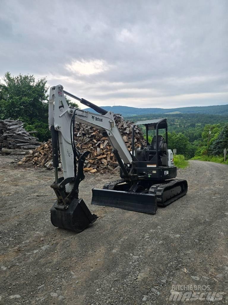 Bobcat E 50 Mini bagri <7t
