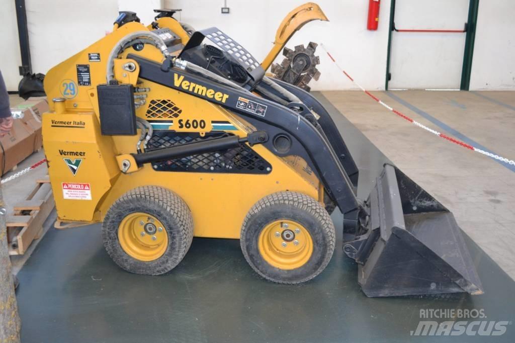 Vermeer S600 Večnamenski nakladalci