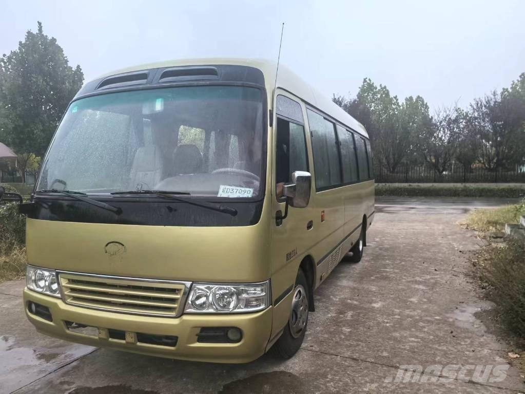 Toyota Coaster Medkrajevni avtobusi