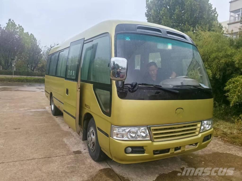 Toyota Coaster Medkrajevni avtobusi