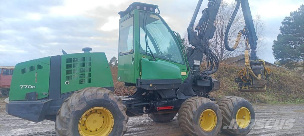John Deere 770 D Harvesterji