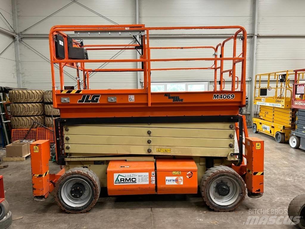 JLG M 4069 LE Škarjaste dvižne ploščadi