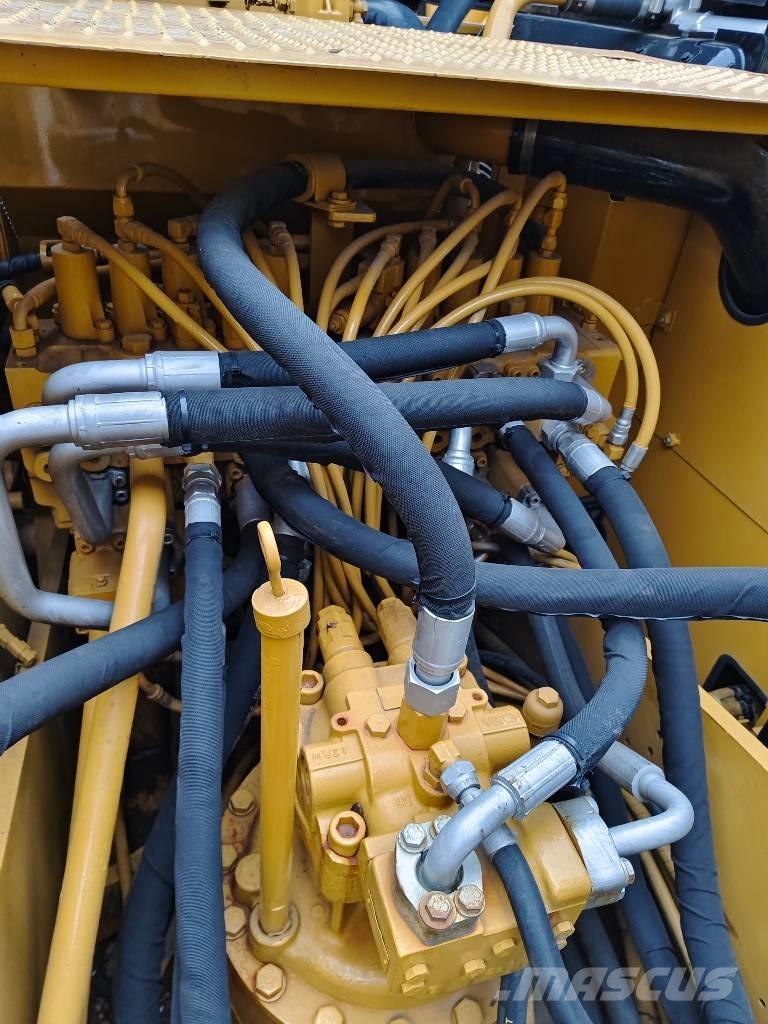 CAT 320 D2 Bagri goseničarji