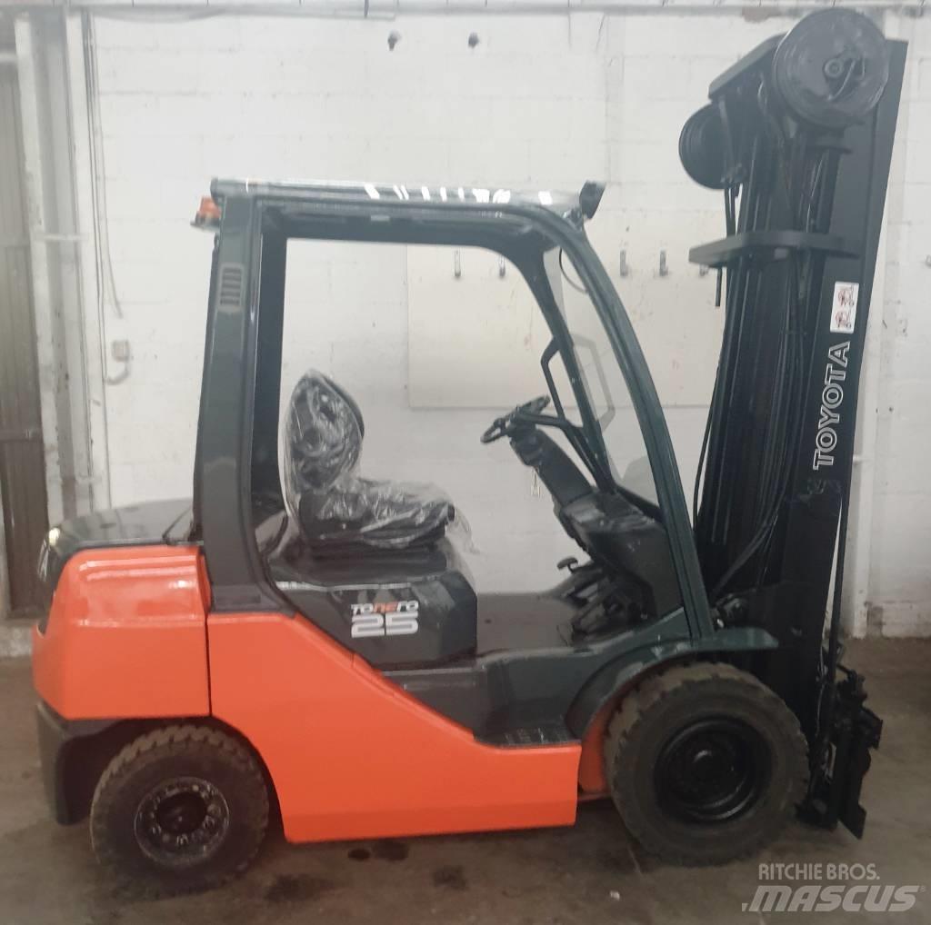 Toyota 52-8 FD 25 Dizelski viličarji