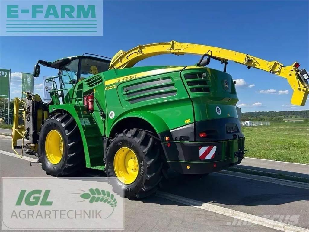 John Deere 8500i Stroji za krmo na lastni pogon