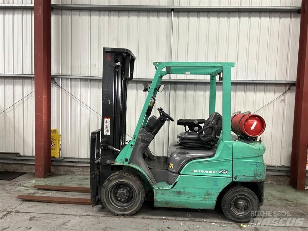 Mitsubishi FG25NT Plinski viličarji