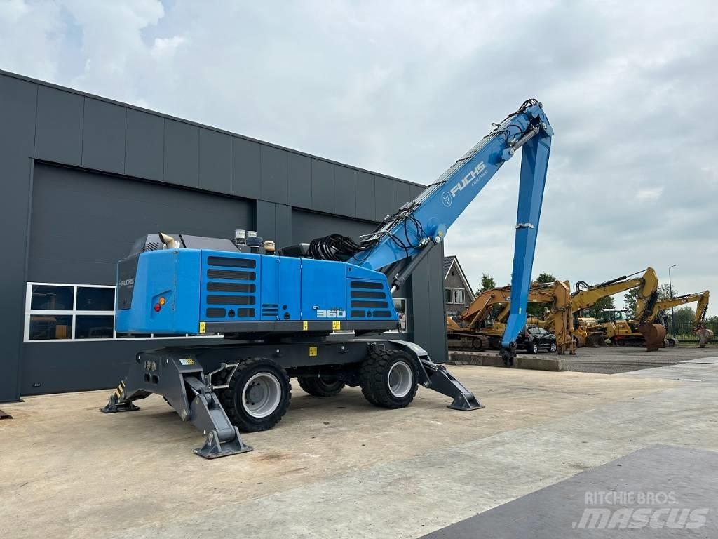 Fuchs MHL 360 F Bagri za prekladanje primarnih/sekundarnih surovin