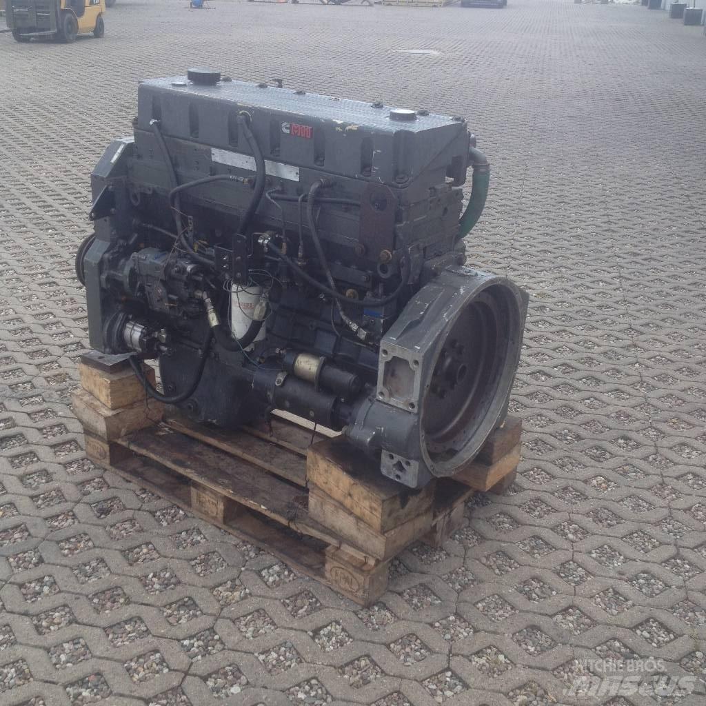 Cummins MTA 11 Kolesni nakladalci
