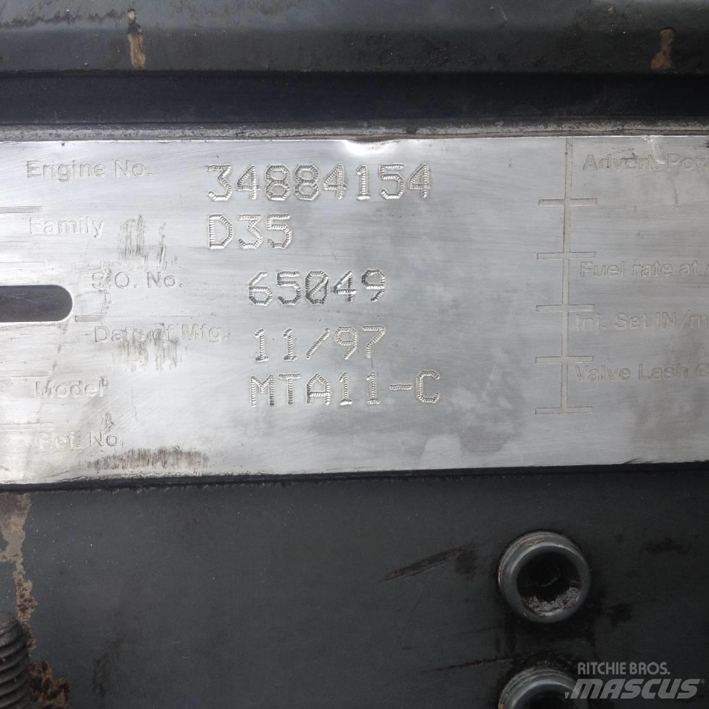 Cummins MTA 11 Kolesni nakladalci