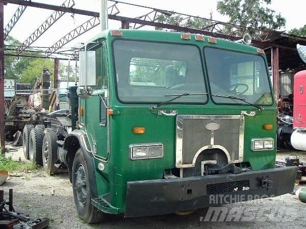 Peterbilt 320 Tovornjaki-šasije