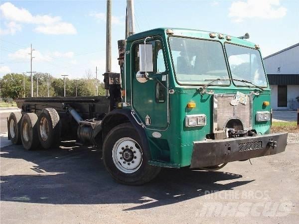 Peterbilt 320 Tovornjaki-šasije