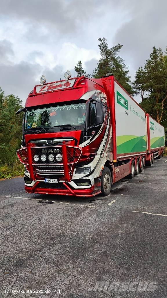 MAN TGX 15.2 Tovornjaki za žagovino