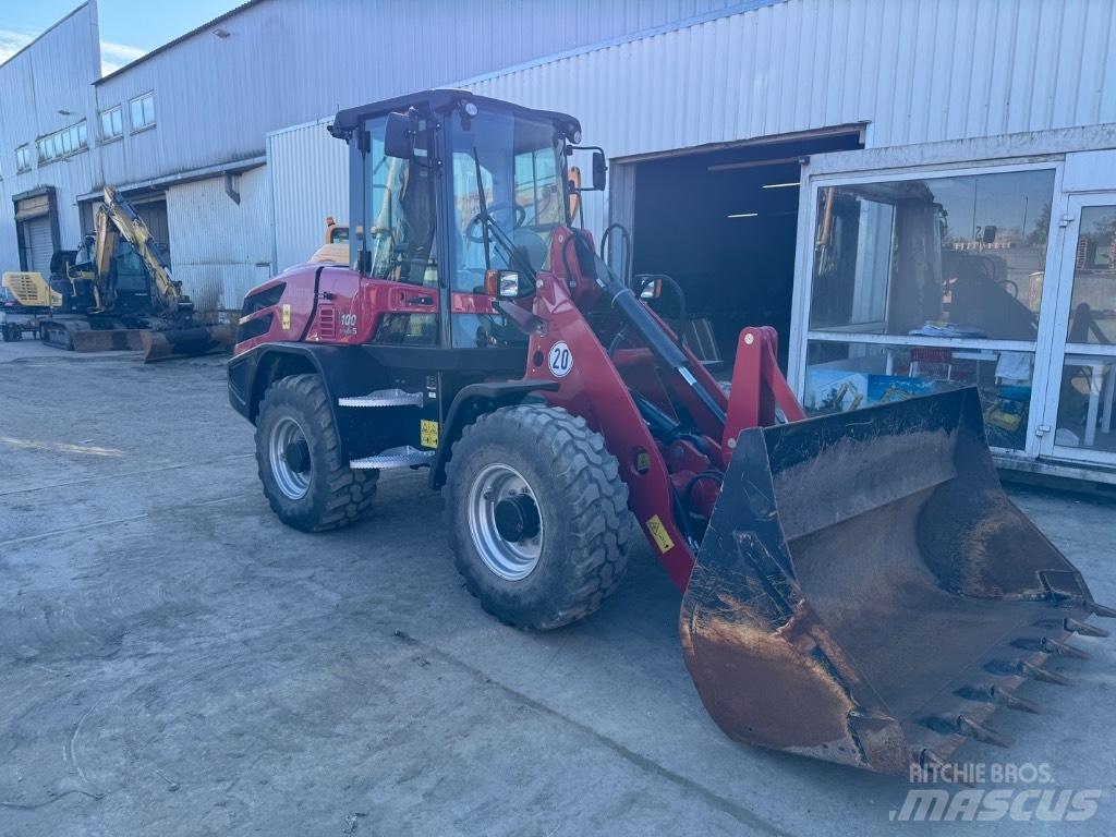 Yanmar V100 (00778) Kolesni nakladalci