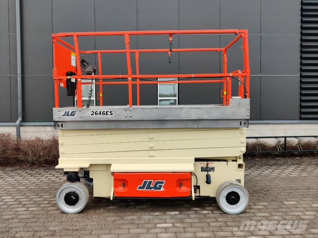JLG Saxlift 2646 ES Vertikalna dvigala