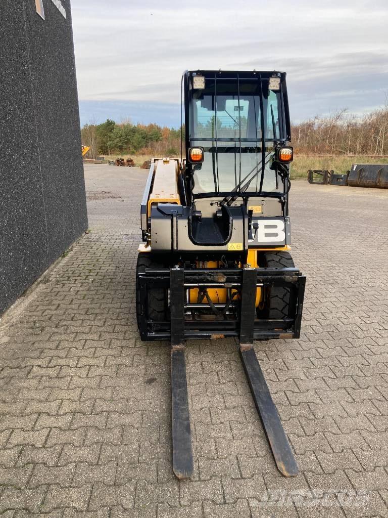 JCB TLT 35 Teleskopski viličarji