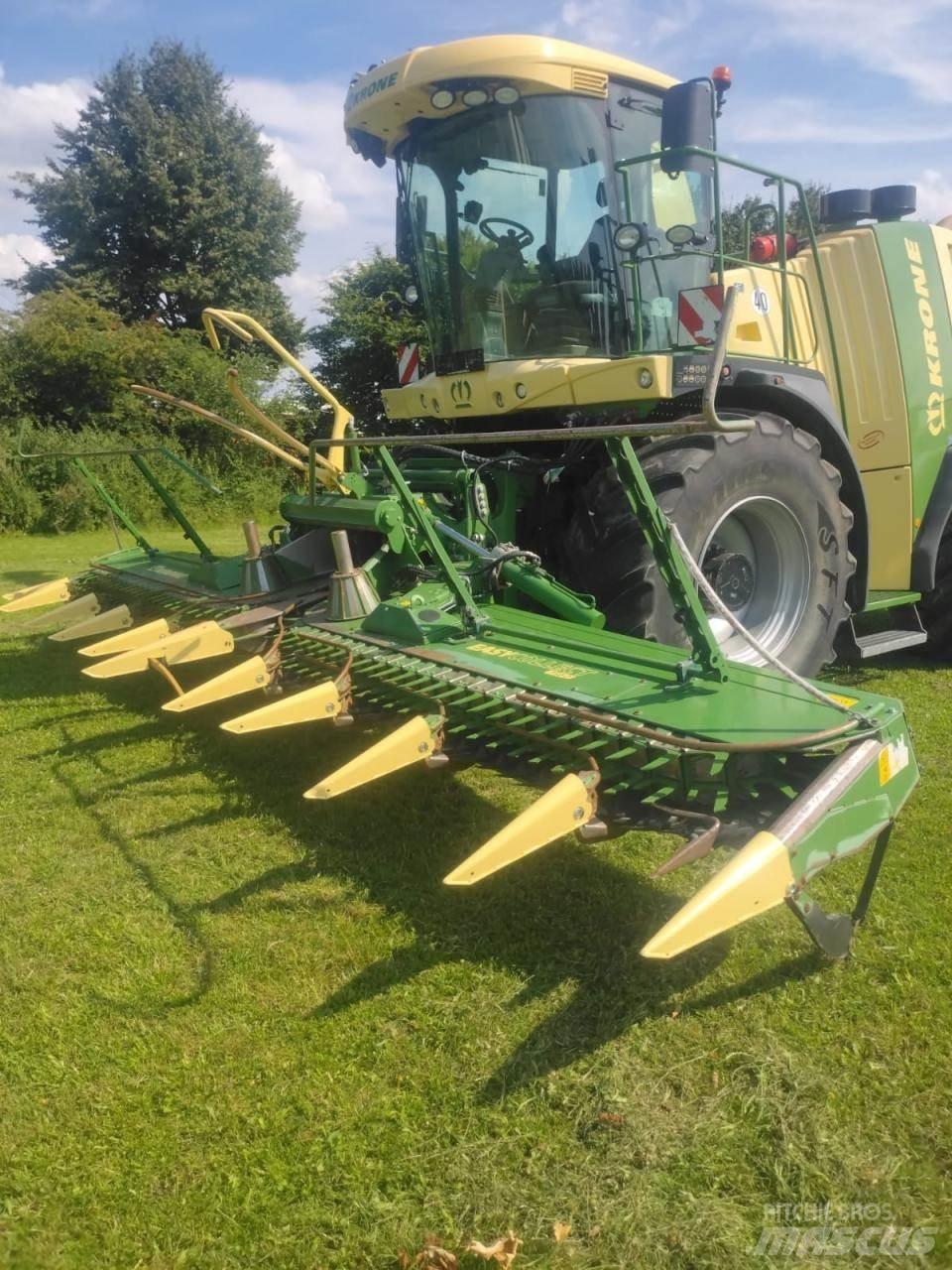 Krone Big X 700 Stroji za krmo na lastni pogon