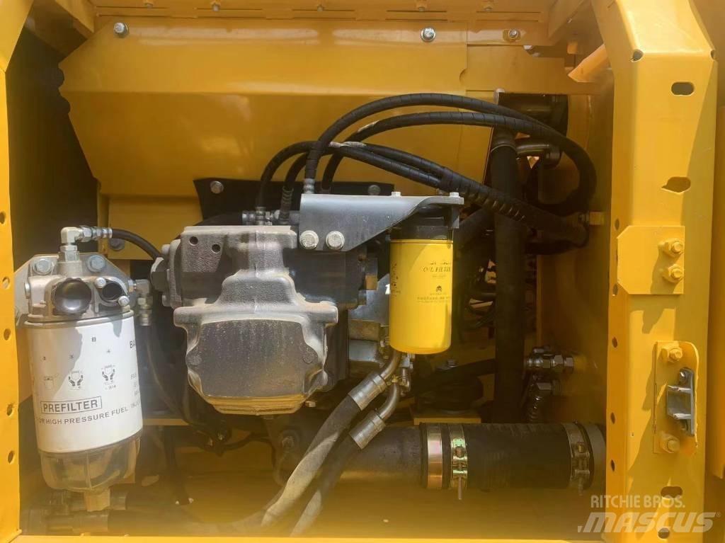 Komatsu PC 200-8 Midi bagri 7t – 12t