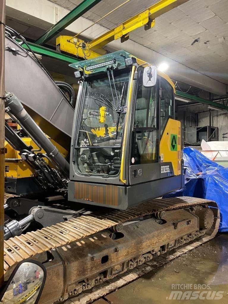 Volvo ECR 235 E Bagri goseničarji