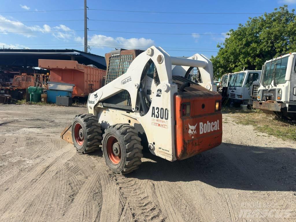 Bobcat A 300 Skid steer mini nakladalci