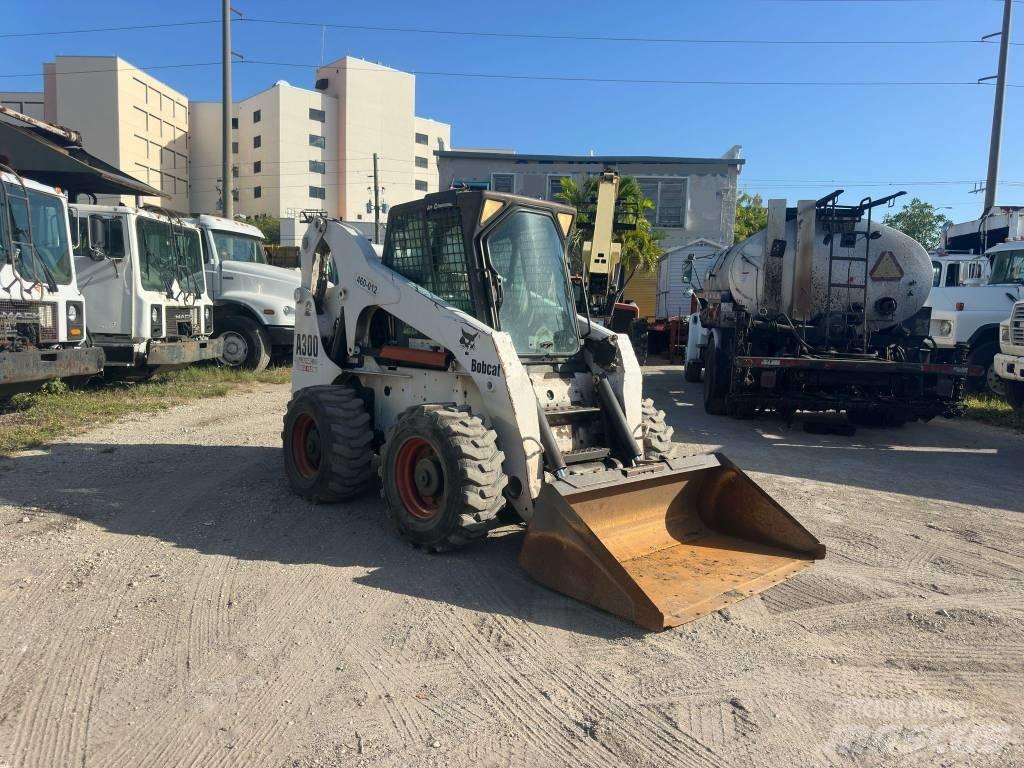 Bobcat A 300 Skid steer mini nakladalci