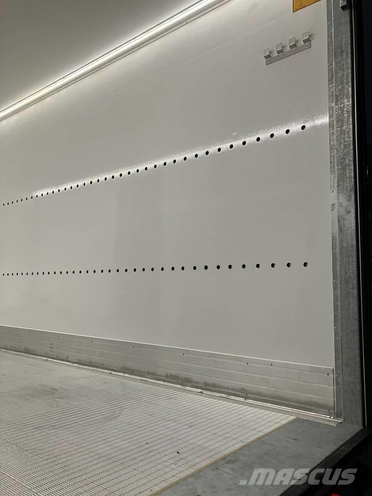 MAN TGM 18.290 4X2 Tovornjaki zabojniki