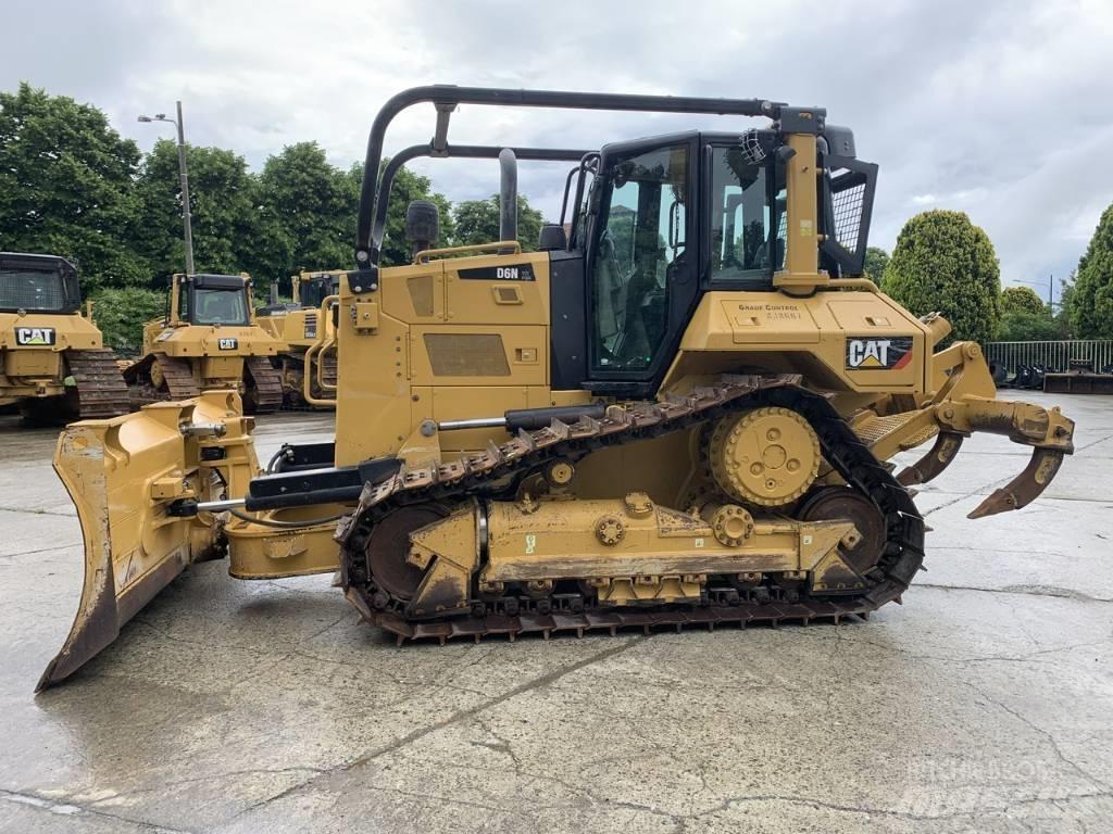 CAT D 6 N XL Buldožerji goseničarji