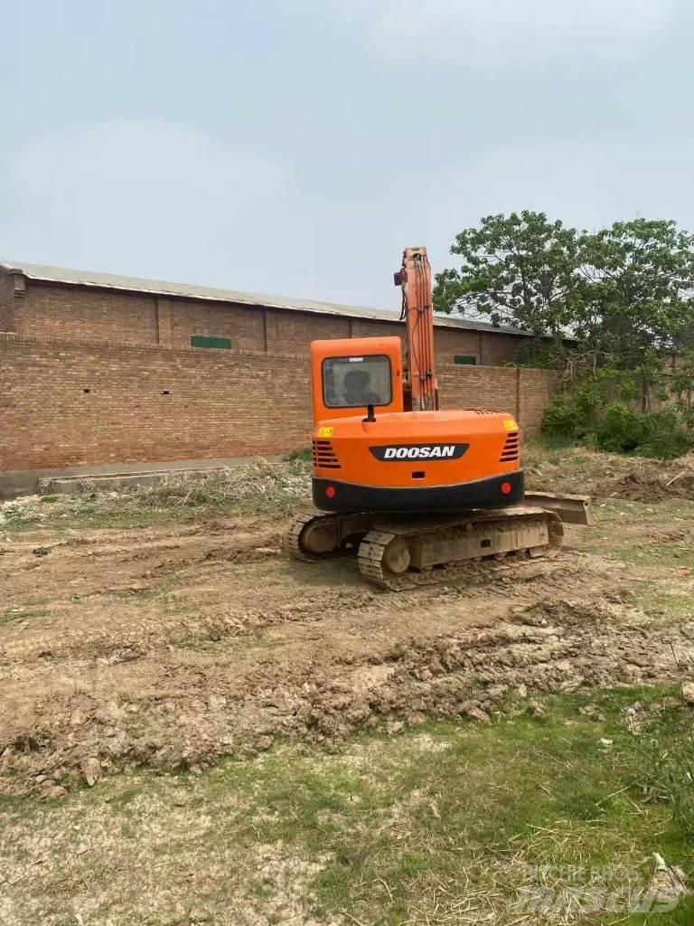 Doosan DX 80 Midi bagri 7t – 12t