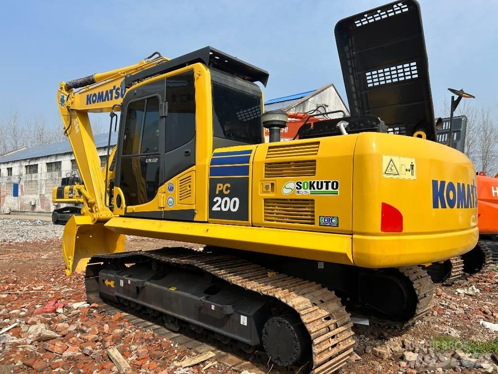 Komatsu PC 200-8 Bagri goseničarji