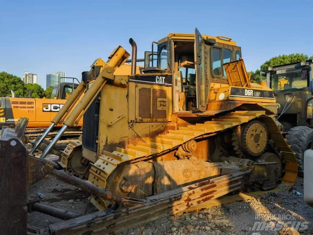 CAT D 6 R Buldožerji goseničarji