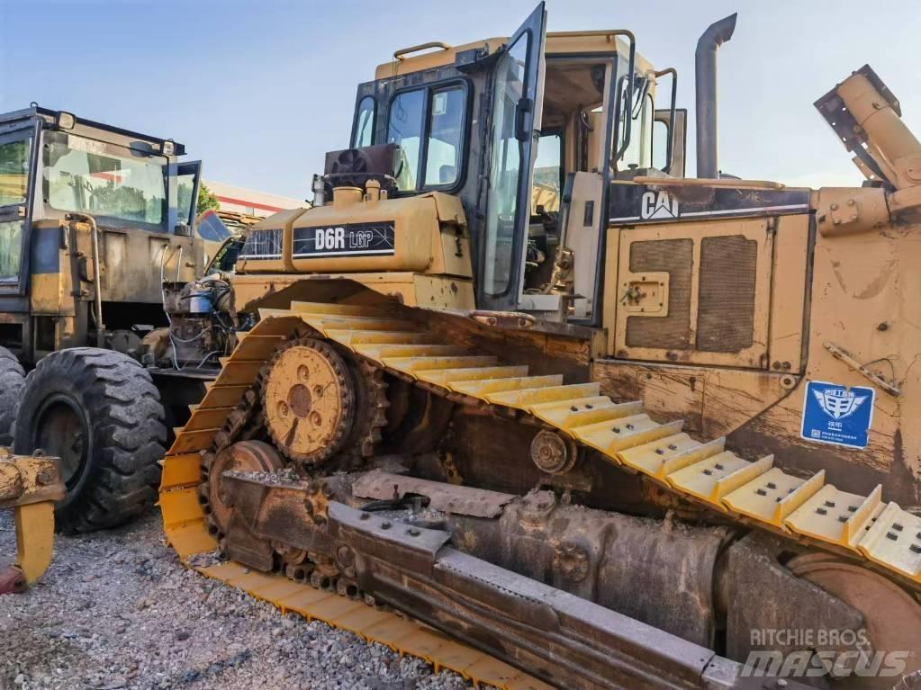 CAT D 6 R Buldožerji goseničarji