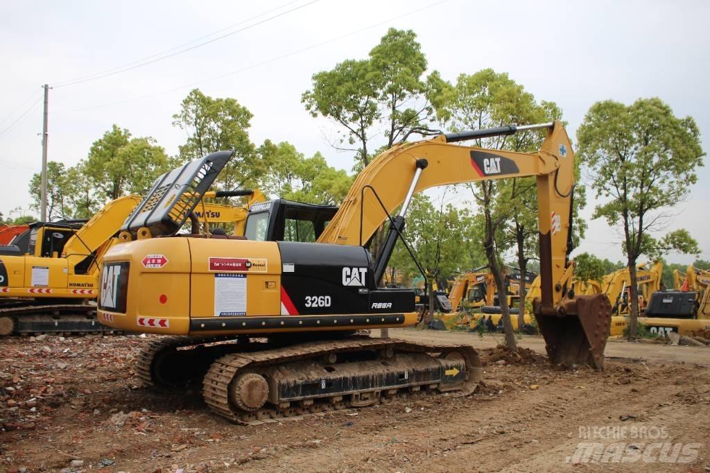 CAT 326D Bagri goseničarji
