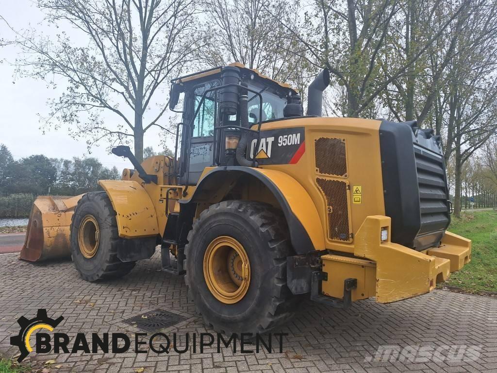 CAT 950M Kolesni nakladalci
