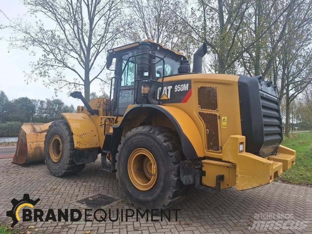 CAT 950M Kolesni nakladalci