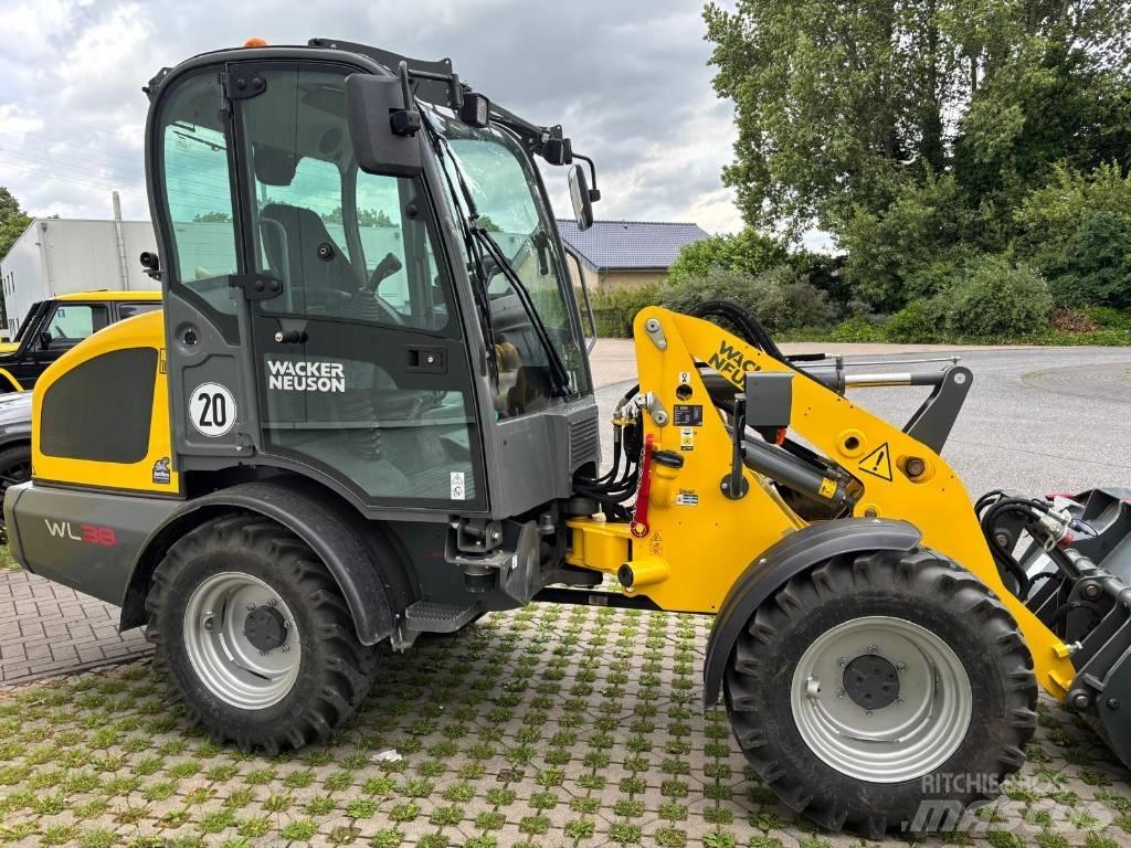 Wacker Neuson WL 38 Kolesni nakladalci