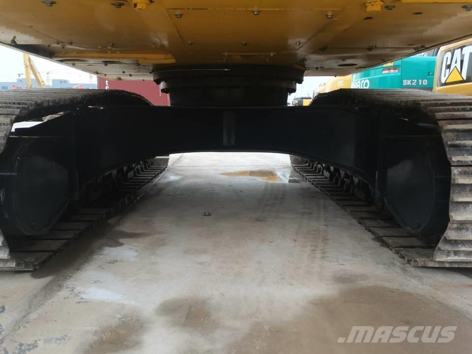 Komatsu PC 220-8 Bagri goseničarji