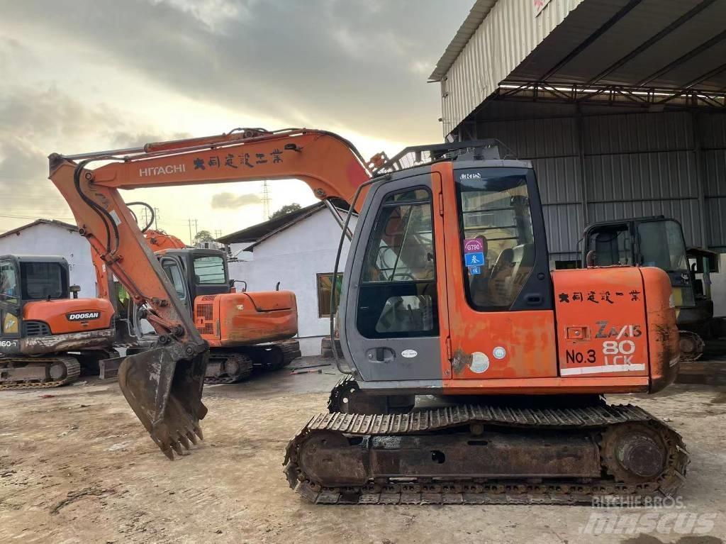 Hitachi ZX 80 Bagri goseničarji