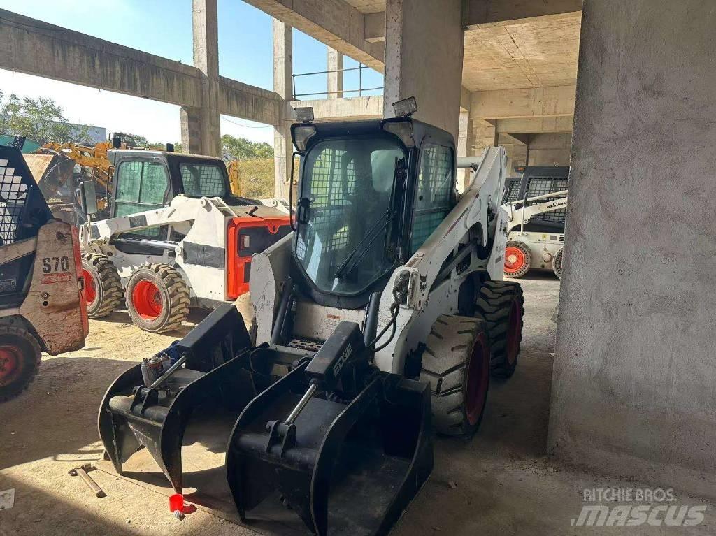 Bobcat S750 Skid steer mini nakladalci