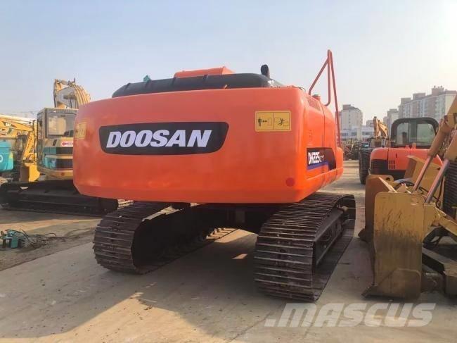 Doosan DH 225 LC-9 Bagri goseničarji