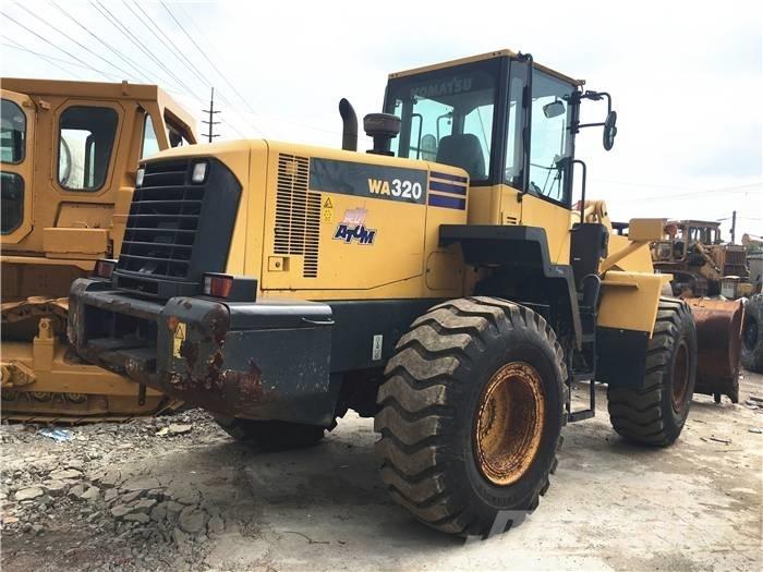 Komatsu WA 320-5 Kolesni nakladalci