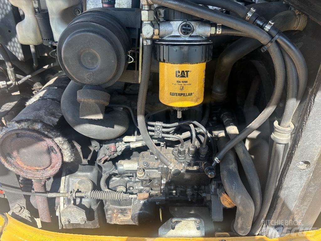 CAT 302.7 D Mini bagri <7t