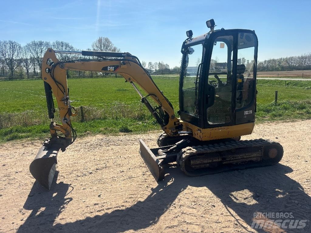 CAT 302.7 D Mini bagri <7t