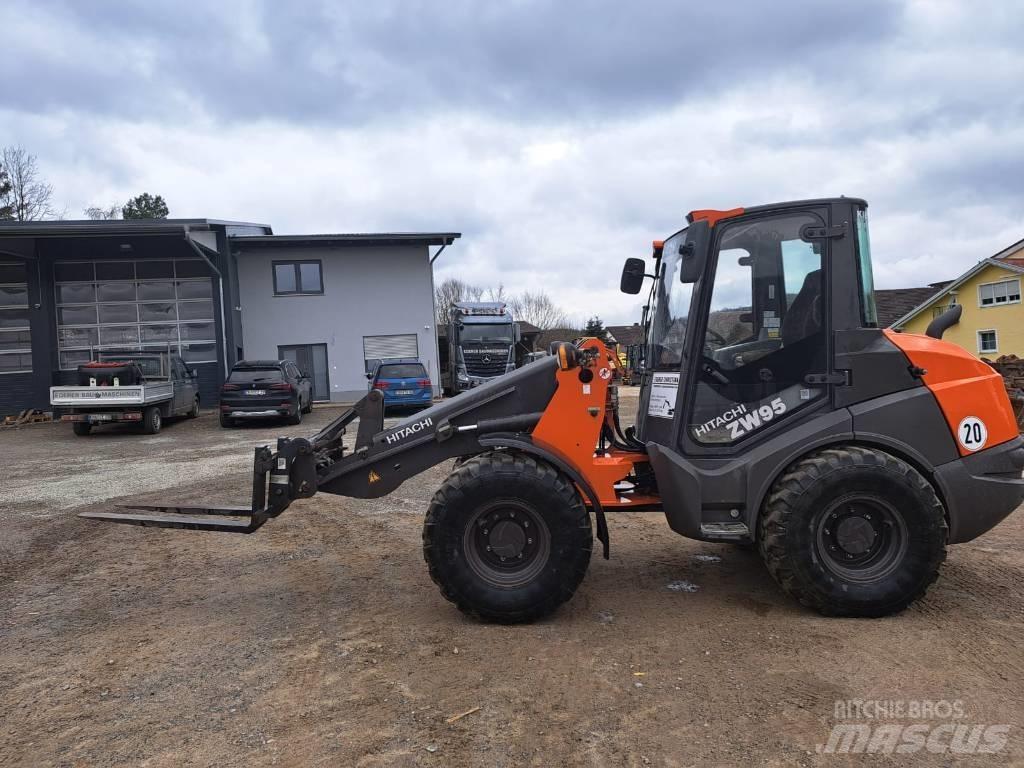 Hitachi ZW 95-6 Kolesni nakladalci