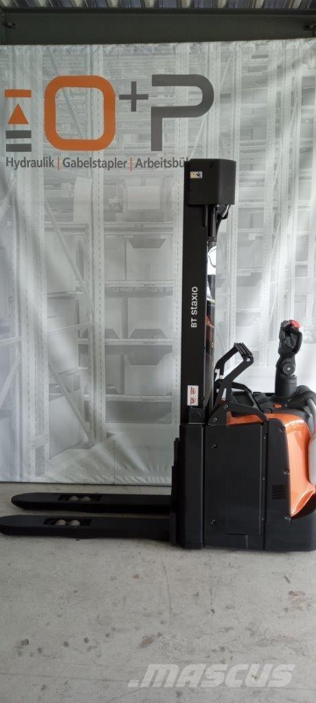 Toyota SPE160L Samopogonski ročni viličarji