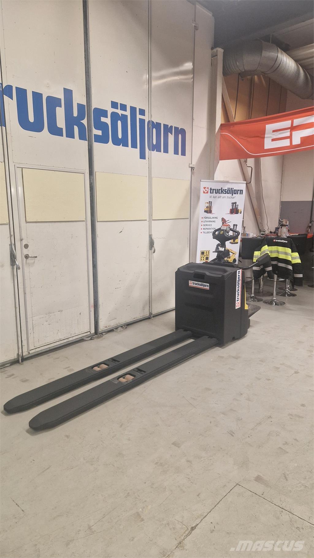 Hyster P2.5S Ročni električni viličar