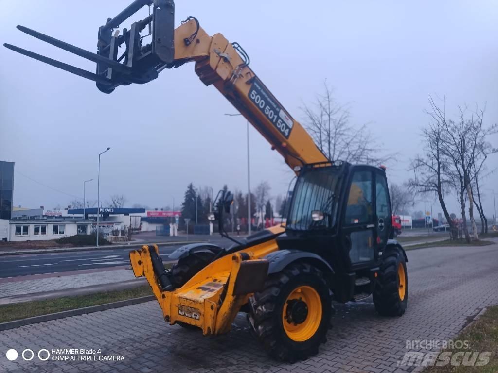 JCB 535-140 Hiviz Teleskopski viličarji