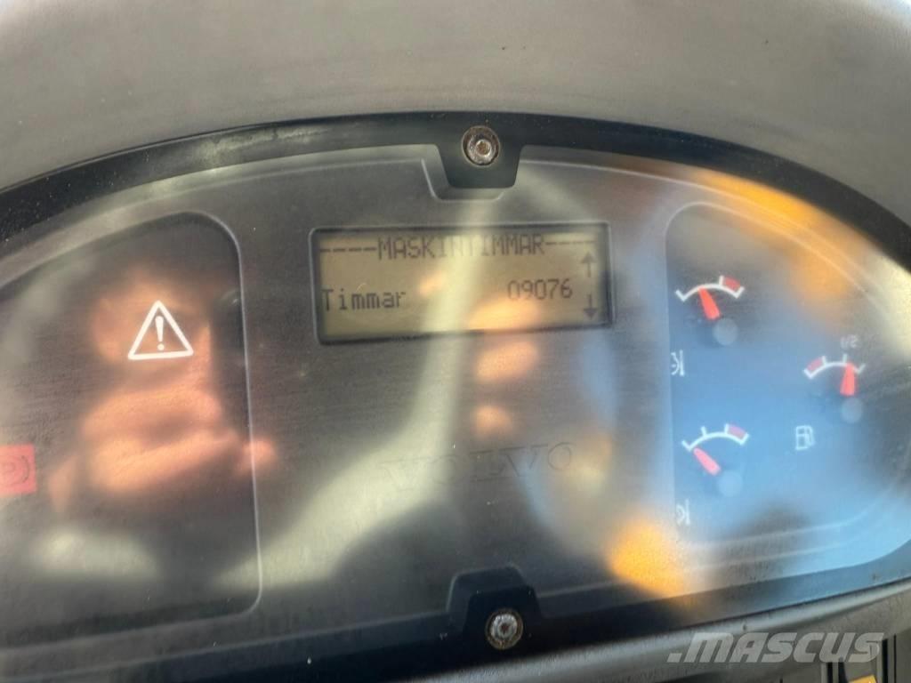 Volvo L 70 E Kolesni nakladalci