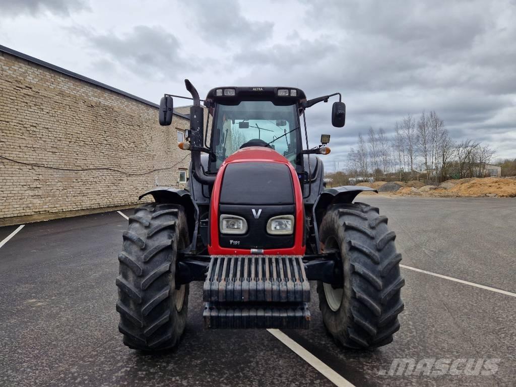 Valtra T 191 Advance Traktorji